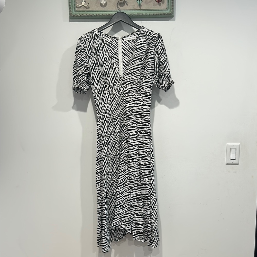 Faithfull the Brand Black and White Puff Sleeve Sheath Midi Dress zebra size 2